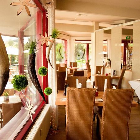 ברגיש גלאדבך Malteser Komturei Hotel / Restaurant מראה חיצוני תמונה